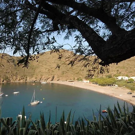 Hotel Cala Joncols 2*