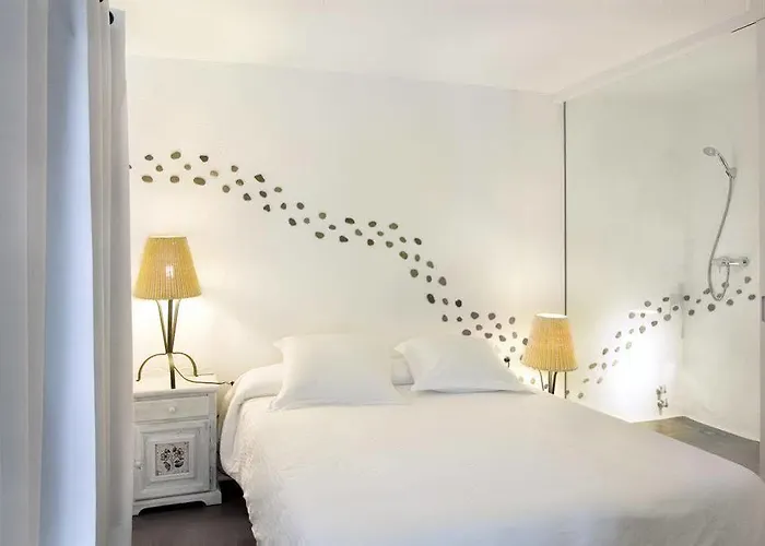 Hotel Cala Joncols 2*